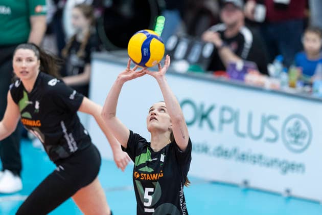 1. Volleyball Bundesliga Frauen: Schwarz-Weiss Erfurt vs. Ladies in Black Aachen; Erfurt; 21.02.2026 Corina Glaab ( 5; Ladies in Black Aachen) 1. Volleyball Bundesliga Frauen: Schwarz-Weiss Erfurt vs. Ladies in Black Aachen; Riethsporthalle Erfurt; 21.02.2026 Copyright: xBEAUTIFULxSPORTS Duehringx
