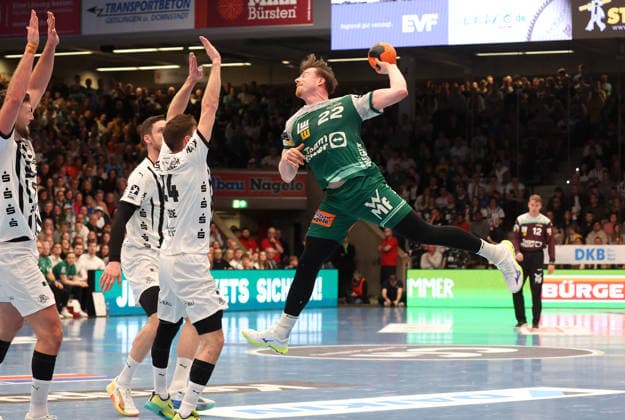 21.02.2026, Deutschland, Göppingen, Handball DAIKIN HBL, FRISCH AUF! Göppingen vs. THW Kiel, Erik Persson (FAG)
