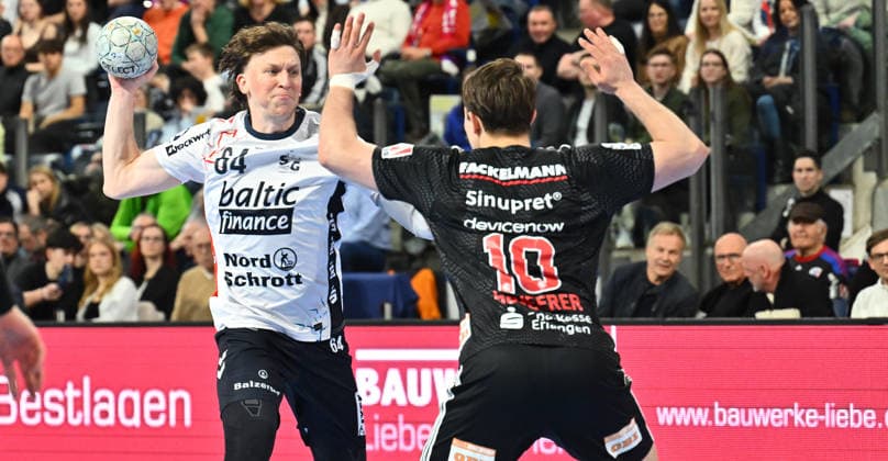 21.02.20265 - Handball - 1. Bundesliga DAIKIN HBL - Saison 2025 2026 - 22. Spieltag: HC Erlangen Metropolregion Nürnberg HCE - SG Flensburg Handewitt - - xwoxzix - Lasse Möller Moeller (64, SG Flensburg-Handewitt ) Florian Scheerer (10, HC Erlangen HCE )