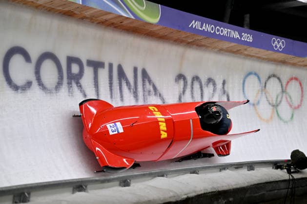 Cortina d Ampezzo, Italy, February 21th 2026. Qing Ying and Yu Wang of China in action during the Bobsleight 2-woman Heat 3 and 4 race of the Olympic Winter games, Winterspiele,Spiele, Summer games 2026 in Cortina d Ampezzo, Italy. (Photo by Igor Kupljenik Sports Press Photo)  Copyright: xIgorxKupljenikx xSPPx Sportspressphoto_SPR95650