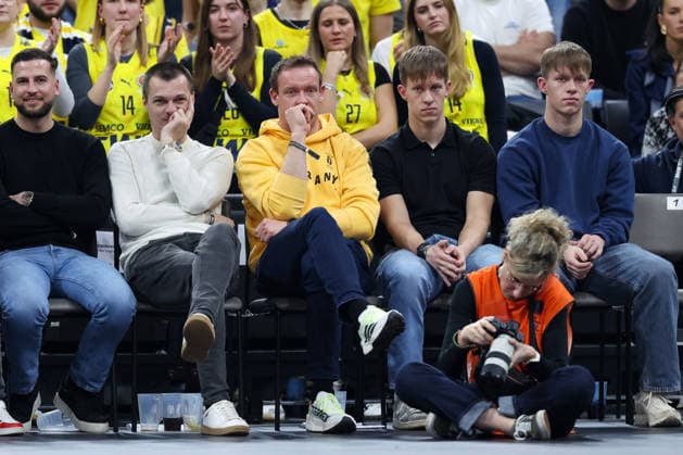 Felix Loch (Detuscher Rodler), GER, Alba Berlin vs. EWE Baskets Oldenburg, Basketball, BBL Pokal, BMW TOP FOUR, Halbfinale, Saison 2025 2026, 21.02.2026, GER, Alba Berlin vs. EWE Baskets Oldenburg, Basketball, BBL Pokal, BMW TOP FOUR, Halbfinale, Saison 2025 2026, 21.02.2026 Muenchen Copyright: xEibner-Pressefoto JennixMaulx EP_JML