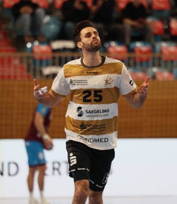 GER HBL2 Saison 2025 2026 VfL Potsdam vs HC Elbflorenz Dresden, 21.02.26, MBS Arena, Potsdam Sebastian GREESS (HC Elbflorenz 25) hadert mit seinem Fehlversuch, Emotion
