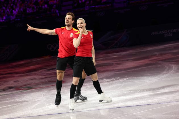 Winter Olympics - Figure skating, Eiskunstlauf Exhibition Gala Olivia Smart and Tim Dieck of Team Spain perform during a Figure Skating Exhibition Gala on day fifteen of the Milano Cortina 2026 Winter Olympic Games, Olympische Spiele, Olympia, OS at Milano Ice Skating Arena on February 21, 2026 in Milan, Italy. Photo by Alexis Jumeau ABACAPRESS.COM Milan Italy  Copyright: xJumeauxAlexis ABACAx