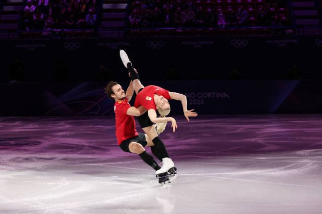 Winter Olympics - Figure skating, Eiskunstlauf Exhibition Gala Olivia Smart and Tim Dieck of Team Spain perform during a Figure Skating Exhibition Gala on day fifteen of the Milano Cortina 2026 Winter Olympic Games, Olympische Spiele, Olympia, OS at Milano Ice Skating Arena on February 21, 2026 in Milan, Italy. Photo by Alexis Jumeau ABACAPRESS.COM Milan Italy  Copyright: xJumeauxAlexis ABACAx