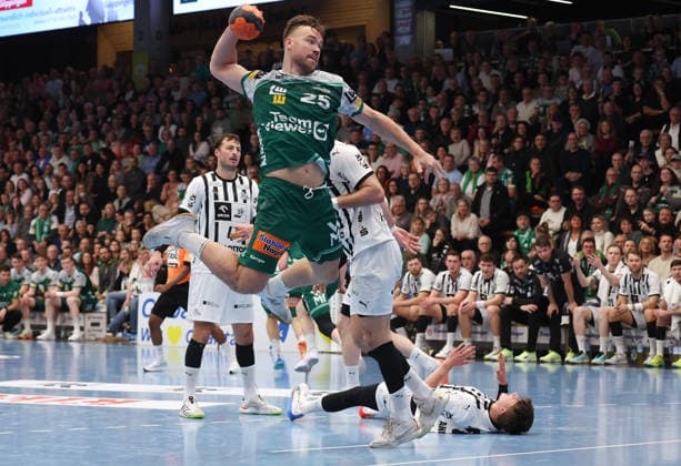 21.02.2026, Deutschland, Göppingen, Handball DAIKIN HBL, FRISCH AUF! Göppingen vs. THW Kiel, Ludvig Jurmala Aström (FAG)