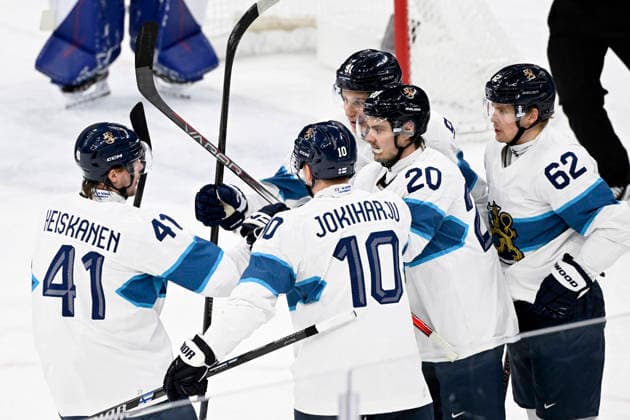LKS 20260221 From left, Miro Heiskanen, Juha Jokiharju, Oliver Kapanen, Sebastian Aho and Artturi Lehkonen of Finland celebrating after Aho scored 0-1 during the men s Ice hockey, Eishockey bronze medal match between Slovakia and Finland during the Milano Cortina Winter Olympics at the Milano Santa Giulia Ice Hockey Arena in Milan on February 21, 2026. - EMMI KORHONEN Milano Italy a-aBkexMSLE  Copyright: xEmmixKorhonenx a-aBkexMSLE