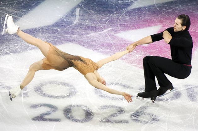 ITALY, MILAN - FEBRUARY 21, 2026: Ice dancers Olivia Smart and Tim Dieck of Spain perform during the Figure skating, Eiskunstlauf exhibition gala at the 2026 Winter Olympic Games, Olympische Spiele, Olympia, OS at Milano Ice Skating Arena 2026 Winter Olympics: Figure Skating  - ZUMAt113 20260221_zaa_t113_804 Copyright: xPeterxKovalevx