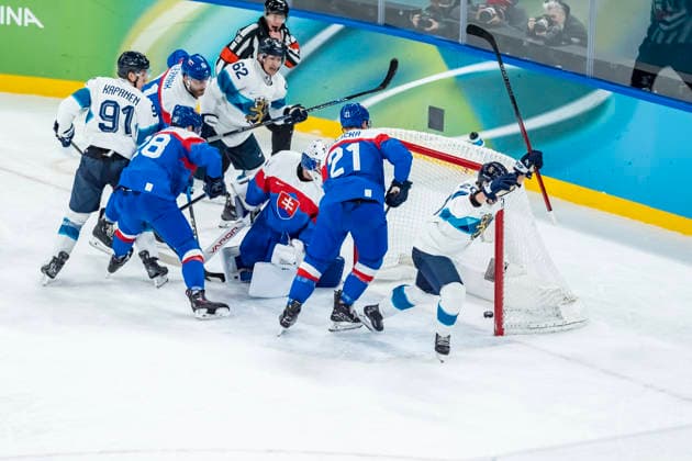 February 21, 2026, Milan, Lombardy, Italy: Forward Sebastian Aho 20 of Team Finland scores a goal against Team Slovakia in the Mens Team Slovakia Vs Team Finland Bronze Medal Game game at the Milano Santagiulia Ice hockey, Eishockey Arena in MILAN, Italy during the 2026 Milano Cortina Winter Olympics. Olympics 2026: Milano Cortina: Ice Hockey Mens: Bronze Medal Game  - ZUMAa161 20260221_oly_a161_001 Copyright: xWalterxG.xArcex
