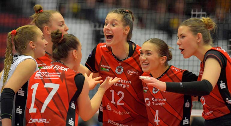 22.02.2026, Dresdner Jubel, Mitte Dresdens Mette Pfeffer, Volleyball, Bundesliga, Dresdner SC - Skurios Volleys Borken, (c) Dresden