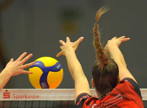 22.02.2026, Block, Haare, Zopf, Volleyball, Bundesliga, Dresdner SC - Skurios Volleys Borken, (c) Dresden