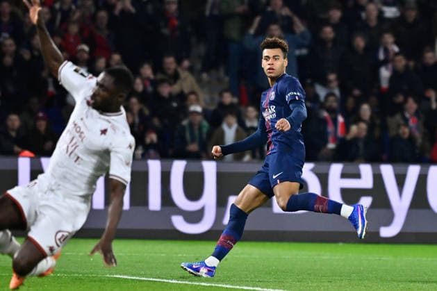 FOOTBALL : PSG vs Metz - Ligue 1 - 21 02 2026 Desire Doue ( 14 - PSG ) scores a goal during the Ligue 1 match between Paris Saint Germain and FC Metz at Parc Des Princes on February 21 , 2026 in Paris, France. ( Photo by Federico Pestellini PsnewZ ) ParisFrance  Copyright: xFedericoxPestellinix