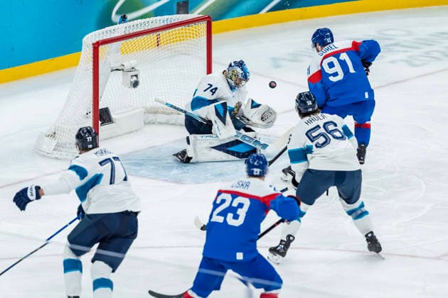 February 21, 2026, Milan, Lombardy, Italy: Goalkeeper Juuse Saros 74 of Team Finland saves a goal against Team Slovakia in the Mens Team Slovakia Vs Team Finland Bronze Medal Game game at the Milano Santagiulia Ice hockey, Eishockey Arena in MILAN, Italy during the 2026 Milano Cortina Winter Olympics. Olympics 2026: Milano Cortina: Ice Hockey Mens: Juuse Saros  - ZUMAa161 20260221_oly_a161_011 Copyright: xWalterxG.xArcex