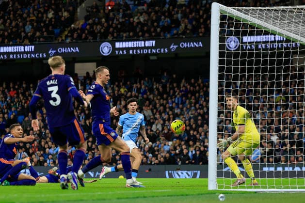 Manchester City v Newcastle United, Premier League Nico O Reilly (33) of Manchester City scores to make it 2-1 during the Premier League match between Manchester City and Newcastle United at the Etihad Stadium, Manchester, UK on 21 February 2026. Manchester Etihad Stadium Manchester UK Editorial use only DataCo restrictions apply See www.football-dataco.com , Copyright: xConorxMolloyx PSI-23787-0029