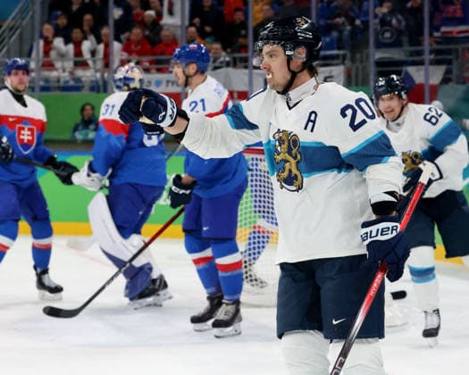 February 21, 2026, Milan, Lombardy, Italy: Sebastian Aho (20) of Team Finland scores a goal against Team Slovakia in the men s Ice hockey, Eishockey bronze medal game during the Milano Cortina 2026 Olympic Winter games, Winterspiele,Spiele, Summer games at Milano Santagiulia Ice Hockey Arena. Milan Italy - ZUMAm117 20260221_oly_m117_011 Copyright: xDavidxMcIntyrex