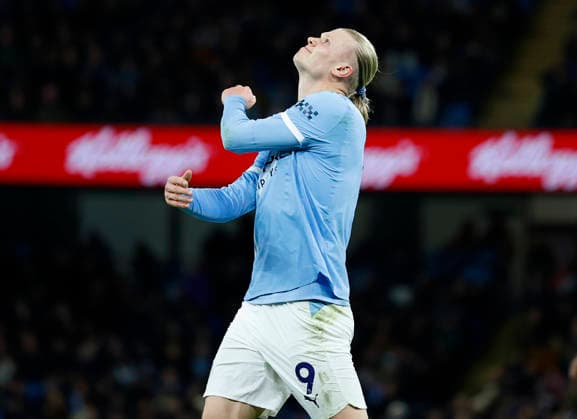 Manchester, England, 21st February 2026. Erling Haaland of Manchester City reacts after shooting wide during the Manchester City vs Newcastle United Premier League match at the Etihad Stadium, Manchester. Picture credit should read: Cody Froggatt Sportimage EDITORIAL USE ONLY. No use with unauthorised audio, video, data, fixture lists, club league logos or live services. Online in-match use limited to 120 images, no video emulation. No use in betting, games or single club league player publications. SPI_052_CF_Man_City_Newc SPI-4542-0052