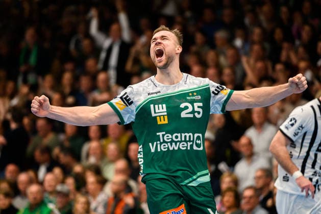 Goeppingen: HBL- 25 26 - Frisch Auf Goeppingen - THW Kiel Ludvig Jurmala (Goeppingen) Jubel Freude Emotion Torjubel Torschuetze Torschütze Goeppingen EWS Arena Baden-Württemberg Deutschland