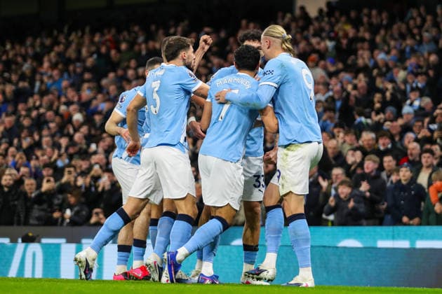 Manchester City v Newcastle United, Premier League Nico O Reilly Of Manchester City scores a GOAL 2-1 and celebrates during the Manchester City v Newcastle United Premier League match at the Etihad Stadium, Manchester, England on 21 February 2026 Credit: Lee Keuneke Every Second Media Editorial use only. All images are copyright Every Second Media Limited. No images may be reproduced without prior permission. All rights reserved. Premier League and Football League images are subject to licensing agreements with Football DataCo Limited. see https: www.football-dataco.com Copyright: xIMAGO EveryxSecondxMediax ESM-1811-0024 LeexKeunekex xEveryxSecondxMediax
