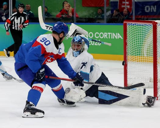 February 21, 2026, Milan, Lombardy, Italy: Tomas Tatar (90) of Team Slovakia scores past Juuse Saros (74) of Team Finland in the men s Ice hockey, Eishockey bronze medal game during the Milano Cortina 2026 Olympic Winter games, Winterspiele,Spiele, Summer games at Milano Santagiulia Ice Hockey Arena. Olympics 2026: Milano Cortina: Ice Hockey-Men Finals - Bronze Medal Game-SVK V FIN  - ZUMAm117 20260221_oly_m117_015 Copyright: xDavidxMcIntyrex