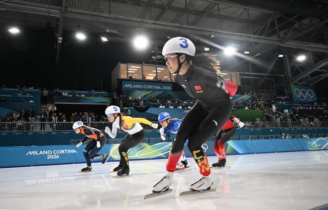 (260221) -- MILAN, Feb. 21, 2026 -- Yang Binyu of China competes during the Speed skating, Eisschnelllauf women s mass start final at the Milan-Cortina 2026 Olympic Winter games, Winterspiele,Spiele, Summer games in Milan, Italy, Feb. 21, 2026. ) (MICO2026)ITALY-MILAN-OLYMPIC WINTER GAMES-SPEED SKATING-WOMEN S MASS START WuxWei 
