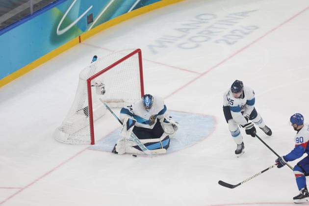 Ice hockey, Eishockey Men Juuse Saros participates in the Ice Hockey Men s Bronze Medal Game between Slovakia and Finland on day fifteen of the Milano Cortina 2026 Winter Olympic Games, Olympische Spiele, Olympia, OS at Milano Santagiulia Ice Hockey Arena in Milan, Italy, on February 21, 2026. Milano Italy  Copyright: xMattiaxMarteganix originalFilename:martegani-serieami260221_npgFX.jpg