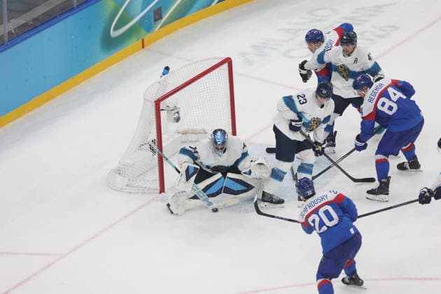 Ice hockey, Eishockey Men Juuse Saros participates in the Ice Hockey Men s Bronze Medal Game between Slovakia and Finland on day fifteen of the Milano Cortina 2026 Winter Olympic Games, Olympische Spiele, Olympia, OS at Milano Santagiulia Ice Hockey Arena in Milan, Italy, on February 21, 2026. Milano Italy  Copyright: xMattiaxMarteganix originalFilename:martegani-serieami260221_npeev.jpg