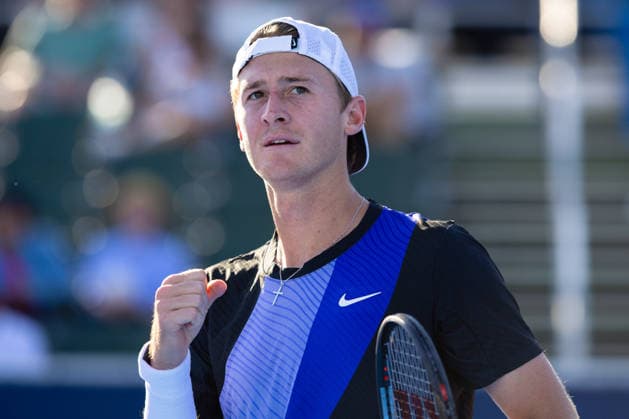 2026 Delray Beach Open - Semifinals - Sebastian Korda Of USA Def. Flavio Cobolli Of Italy Sebastian Korda of the USA pumps his fist in celebration after defeating Flavio Cobolli of Italy during their Men s Singles Semifinal match of the Delray Beach Open at the Delray Tennis Center in Delray Beach, Florida, on February 21, 2026. Delray Beach FL United States  Copyright: xMauricioxPaizx originalFilename:paiz-2026delr260221_npKqb.jpg
