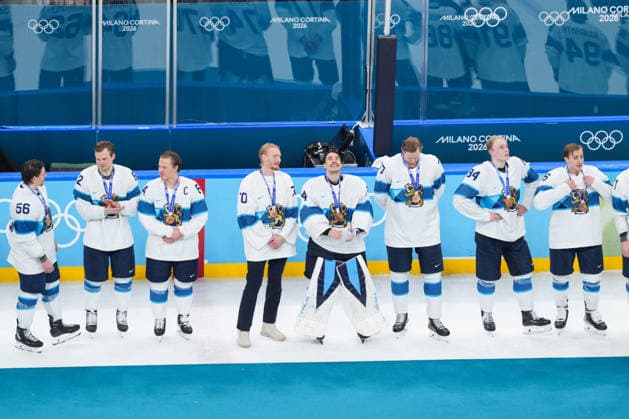 2026 Milano-Cortina Winter Olympics MILAN, ITALY - FEBRUARY 21: Players of Finland celebrate after winning the bronze medal after the Ice hockey, Eishockey bronze medal match between Slovakia and Finland at the Milan Santagiulia Ice Hockey Arena at the 2026 Milano-Cortina Winter Olympics in Milan, Italy on February 21, 2026. Cemal Yurttas Anadolu Milan Italy. Editorial use only. Please get in touch for any other usage.  Copyright: x2026xAnadoluxCemalxYurttasx