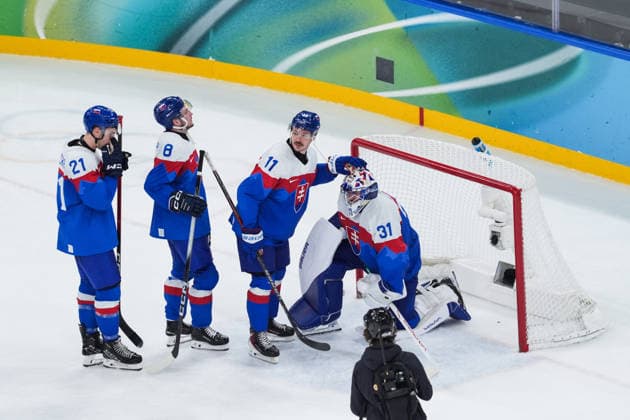 2026 Milano-Cortina Winter Olympics MILAN, ITALY - FEBRUARY 21: Players of Slovakia react after losing the Ice hockey, Eishockey bronze medal match between Slovakia and Finland at the Milan Santagiulia Ice Hockey Arena at the 2026 Milano-Cortina Winter Olympics in Milan, Italy on February 21, 2026. Cemal Yurttas Anadolu Milan Italy. Editorial use only. Please get in touch for any other usage.  Copyright: x2026xAnadoluxCemalxYurttasx
