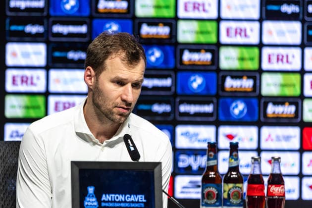 GER, BMW Top Four, Basketball BBL Pokal, Halbfinale, FC Bayern München Basketball - BMA365 Bamberg Baskets. 21.02.2026, SAP Garden, München, GER, BMW Top Four, Basketball BBL Pokal, Halbfinale, FC Bayern München Basketball - BMA365 Bamberg Baskets. Anton Gavel (Head Coach), BMA365 Bamberg Baskets bei der Pressekonferenz Foto Alexander Trienitz München SAP Garden Bayern Deutschland