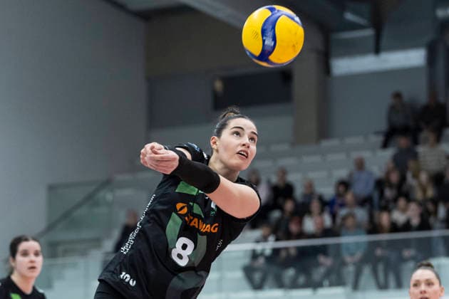 1. Volleyball Bundesliga Frauen: Schwarz-Weiss Erfurt vs. Ladies in Black Aachen; Erfurt; 21.02.2026 Zoi Mavrommatis ( 8; Ladies in Black Aachen) 1. Volleyball Bundesliga Frauen: Schwarz-Weiss Erfurt vs. Ladies in Black Aachen; Riethsporthalle Erfurt; 21.02.2026 Copyright: xBEAUTIFULxSPORTS Duehringx
