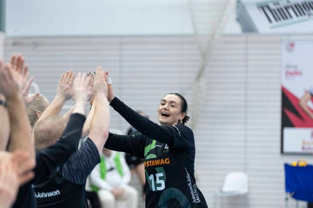 1. Volleyball Bundesliga Frauen: Schwarz-Weiss Erfurt vs. Ladies in Black Aachen; Erfurt; 21.02.2026 Sophia Fallah ( 15; Ladies in Black Aachen) 1. Volleyball Bundesliga Frauen: Schwarz-Weiss Erfurt vs. Ladies in Black Aachen; Riethsporthalle Erfurt; 21.02.2026 Copyright: xBEAUTIFULxSPORTS Duehringx