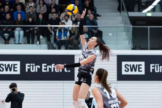 1. Volleyball Bundesliga Frauen: Schwarz-Weiss Erfurt vs. Ladies in Black Aachen; Erfurt; 21.02.2026 Isabel Kova?i? ( 11; Schwarz-Weiss Erfurt) 1. Volleyball Bundesliga Frauen: Schwarz-Weiss Erfurt vs. Ladies in Black Aachen; Riethsporthalle Erfurt; 21.02.2026 Copyright: xBEAUTIFULxSPORTS Duehringx