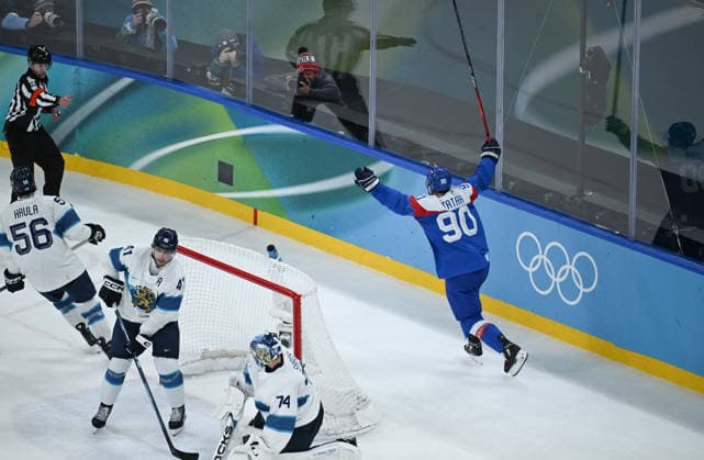 260221 -- MILAN, Feb. 21, 2026 -- Tomas Tatar of Slovakia celebrates scoring during the Ice hockey, Eishockey men s bronze medal game between Slovakia and Finland at the Milan-Cortina 2026 Olympic Winter games, Winterspiele,Spiele, Summer games in Milan, Italy, Feb. 21, 2026. MICO2026ITALY-MILAN-OLYMPIC WINTER GAMES-ICE HOCKEY-MEN-BRONZE MEDAL GAME-SVK VS FIN ZhangxHaofu  (MICO2026)ITALY-MILAN-OLYMPIC WINTER GAMES-ICE HOCKEY-MEN-BRONZE MEDAL GAME-SVK VS FIN IMAGO ZhangxHaofu  imago images 0848249438