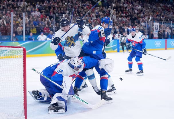 260221 -- MILAN, Feb. 21, 2026 -- Goalkeeper Samuel Hlavaj of Slovakia defends during the Ice hockey, Eishockey men s bronze medal game between Slovakia and Finland at the Milan-Cortina 2026 Olympic Winter games, Winterspiele,Spiele, Summer games in Milan, Italy, Feb. 21, 2026. MICO2026ITALY-MILAN-OLYMPIC WINTER GAMES-ICE HOCKEY-MEN-BRONZE MEDAL GAME-SVK VS FIN TaoxXiyi  (MICO2026)ITALY-MILAN-OLYMPIC WINTER GAMES-ICE HOCKEY-MEN-BRONZE MEDAL GAME-SVK VS FIN IMAGO TaoxXiyi  imago images 0848249586