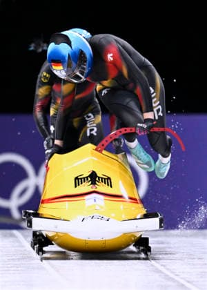 NOLTE Laura Team GER mit LEVI Deborah Bob Finale 2er Bob der Frauen Olympiasiegerin Olympics - Olympische Winterspiele 2026 Mailand - Cortina 06 - 22 Februar 2026 in Italien am 21.02. 2026 in Cortina *** NOLTE Laura Team GER with LEVI Deborah Bobsleigh Final Womens 2-man Bobsleigh Olympic Champion Olympic Winter Games 2026 Milan Cortina 06 February 22, 2026 in Italy on February 21, 2026 in Cortina Copyright: xx