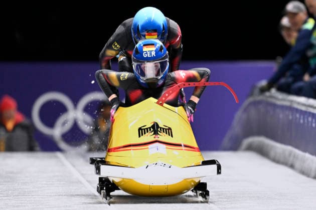 NOLTE Laura Team GER mit LEVI Deborah Bob Finale 2er Bob der Frauen Olympiasiegerin Olympics - Olympische Winterspiele 2026 Mailand - Cortina 06 - 22 Februar 2026 in Italien am 21.02. 2026 in Cortina *** NOLTE Laura Team GER with LEVI Deborah Bobsleigh Final Womens 2-man Bobsleigh Olympic Champion Olympic Winter Games 2026 Milan Cortina 06 February 22, 2026 in Italy on February 21, 2026 in Cortina Copyright: xx