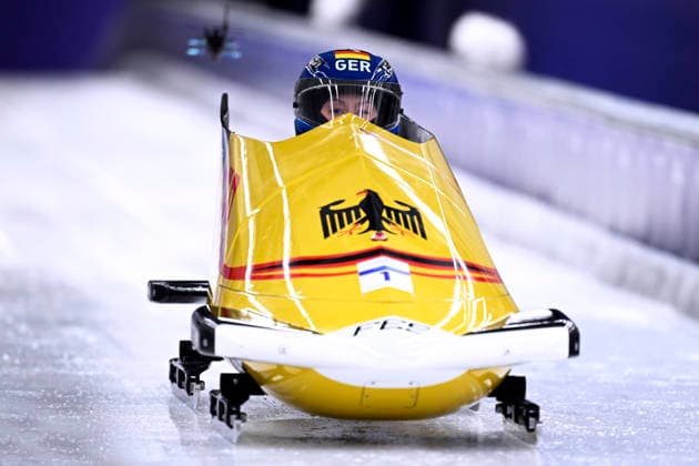 NOLTE Laura Team GER mit LEVI Deborah Bob Finale 2er Bob der Frauen Olympiasiegerin Olympics - Olympische Winterspiele 2026 Mailand - Cortina 06 - 22 Februar 2026 in Italien am 21.02. 2026 in Cortina *** NOLTE Laura Team GER with LEVI Deborah Bobsleigh Final Womens 2-man Bobsleigh Olympic Champion Olympic Winter Games 2026 Milan Cortina 06 February 22, 2026 in Italy on February 21, 2026 in Cortina Copyright: xx