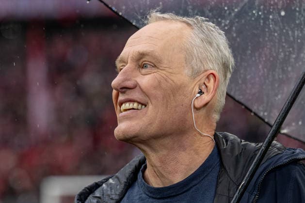 Christian Streich (ehemaliger Chef-Trainer SC Freiburg) fungierte als Experte bei Sky Portrait Portraet GER, FC Bayern Muenchen vs. SG Eintracht Frankfurt, Fussball, Bundesliga, 23. Spieltag, Spielzeit 2025 2026, 21.02.2026. (DFL DFB REGULATIONS PROHIBIT ANY USE OF PHOTOGRAPHS as IMAGE SEQUENCES and or QUASI-VIDEO). GER, FC Bayern Muenchen vs. SG Eintracht Frankfurt, Fussball, Bundesliga, 23. Spieltag, Spielzeit 2025 2026, 21.02.2026. Muenchen *** Christian Streich former head coach SC Freiburg acted as expert on Sky Sport Portrait Portraet GER, FC Bayern Muenchen vs SG Eintracht Frankfurt, Football, Bundesliga, Matchday 23, Season 2025 2026, 21 02 2026 DFL DFB REGULATIONS PROHIBIT ANY USE OF PHOTOGRAPHS as IMAGE SEQUENCES and or QUASI VIDEO GER, FC Bayern Muenchen vs SG Eintracht Frankfurt, Football, Bundesliga, Matchday 23, Season 2025 2026, 21 02 2026 Muenchen Copyright: xEibner-Pressefoto HeikexFeinerx EP_HFR