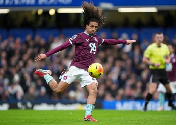 Hannibal Mejbri of Burnley Chelsea v Burnley, Premier League, Football, Stamford Bridge, London, UK - 21 Feb 2026London Stamford Bridge United Kingdom EDITORIAL USE ONLY No use with unauthorised audio, video, data, fixture lists, club league logos or live services. Online in-match use limited to 120 images, no video emulation. No use in betting, games or single club league player publications. Copyright: xJedxLeicester Shutterstockx 16681483cl