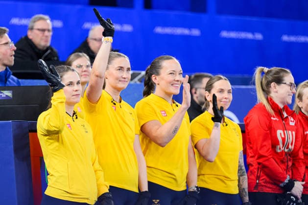 260222 Anna Hasselborg, Sara McManus, Agnes Knochenhauer and Sofia Scharback of Sweden ahead of a women s gold medal curling match between Switzerland and Sweden during day 16 of the 2026 Winter Olympics on February 22, 2026 in Cortina. Photo: Jon Olav Nesvold BILDBYRAN COP 217 JE0130 curling Olympic Games, Olympische Spiele, Olympia, OS olympics winter olympics os ol olympiska spel vinter-os olympiske leker milano cortina 2026 milan cortina 2026 milano cortina 2026 olympic games milano cortina 2026 winter olympic games milano cortina-os milano cortina-ol vinter-ol 16 bbeng schweiz sveits sweden sverige dam *** 260222 Anna Hasselborg, Sara McManus, Agnes Knochenhauer and Sofia Scharback of Sweden ahead of a women s gold medal curling match between Switzerland and Sweden during day 16 of the 2026 Winter Olympics on February 22, 2026 in Cortina Photo Jon Olav Nesvold BILDBYRAN COP 217 JE0130 curling olympic games olympics winter olympics os ol olympiska spel vinter os olympiske leker milano cortina 2026 milan cortina 2026 milano cortina 2026 olympic games milano cortina 2026 winter olympic games milano cortina os milano cortina ol olympiska spel vinter ol 16 bbeng schweiz sveits sweden sverige dam  Copyright: JONxOLAVxNESVOLD BB260222JE002