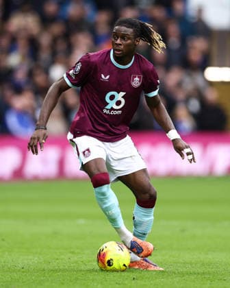 Chelsea v Burnley 21 February 2026, London - Premier League Football - Chelsea v Burnley - Lesley Ugochukwu of Burnley - Photo: Jacques Feeney Offside. London UK Copyright: xJacquesxFeeneyx xOffsidexOffside