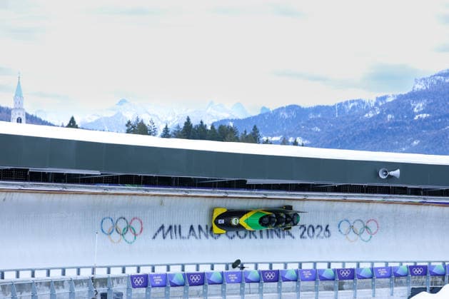 Olympische Winterspiele Milano Cortina 2026 Bob Viererbob Männer am 22.02.2026 im Cortina Sliding Centre in Cortina d™Ampezzo Shane Pitter Junior Harris Tyquendo Tracey Joel Fearon ( Jamaika ) *** Olympic Winter Games Milano Cortina 2026 Bobsleigh 4-man on 22 02 2026 at the Cortina Sliding Centre in Cortina d™Ampezzo Shane Pitter Junior Harris Tyquendo Tracey Joel Fearon Jamaica xMSx