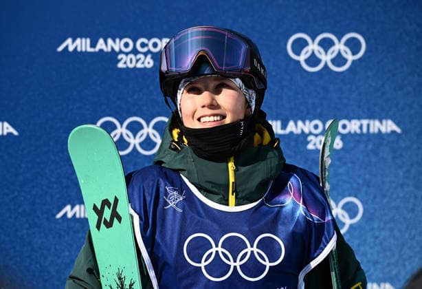2026 WINTER Olympic Games, Olympische Spiele, Olympia, OS Indra Brown of Australia waits for her score after her second run of the Women™s Freeski Halfpipe final at Livigno Snow Park, on day 16 of the 2026 Milano Cortina Winter Olympic Games in Italy, Sunday, February 22, 2026. ( NO ARCHIVING LIVIGNO SONDRIO ITALY  Copyright: xDANxHIMBRECHTSx 20260222131609612241