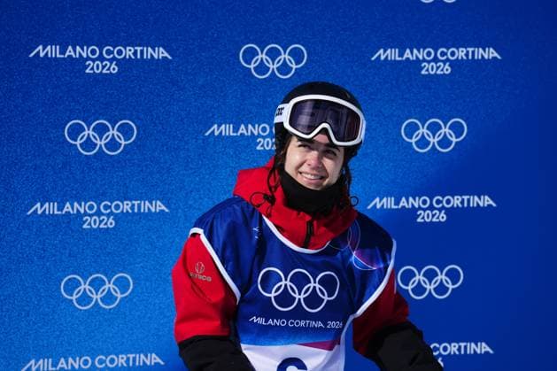 February 22, 2026, Livigno, Italy: Canada s Rachael Karker looks on after her third run in the women s freeski halfpipe at the Milano Cortina 2026 Winter Olympic Games, Olympische Spiele, Olympia, OS in Livigno, Italy on Sunday, Feb. 22, 2026. Canada News - February 22, 2026  - ZUMAc35_ 20260222_zaf_c35_009 Copyright: xSeanxKilpatrickx