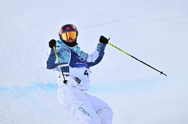 (260222) -- LIVIGNO, Feb. 22, 2026 -- Li Fanghui of China reacts during run 2 of the freestyle skiing women s freeski halfpipe final at the Milan-Cortina 2026 Olympic Winter games, Winterspiele,Spiele, Summer games in Livigno, Italy, Feb. 22, 2026. ) (MICO2026)ITALY-LIVIGNO-OLYMPIC WINTER GAMES-FREESTYLE SKIING-WOMEN S FREESKI HALFPIPE-FINAL ZhangxHongxiang 