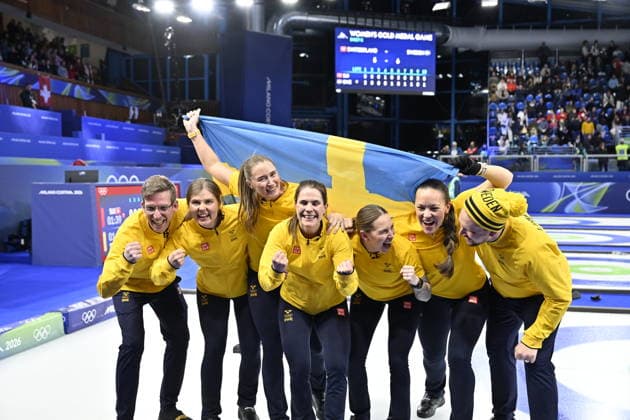 CORTINA, ITALY 20260222 Team Hasselborg celebrates the victory and the gold after the women s curling final between Sweden and Switzerland in Cortina during the Winter Olympics in Milan Cortina, Italy. *** The image is included in the SPORTS PACKAGE. For others PAYMENT IMAGE *** CORTINA ITALY x10050x *** CORTINA, ITALY 20260222 Team Hasselborg celebrates the victory and the gold after the women s curling final between Sweden and Switzerland in Cortina during the Winter Olympics in Milan Cortina, Italy The image is included in the SPORTS PACKAGE For others PAYMENT IMAGE CORTINA ITALY x10050x  Copyright: xPontusxLundahl TTx OLYMPICS 2026 CURLING WOMEN FINAL SWITZERLAND-SWEDER