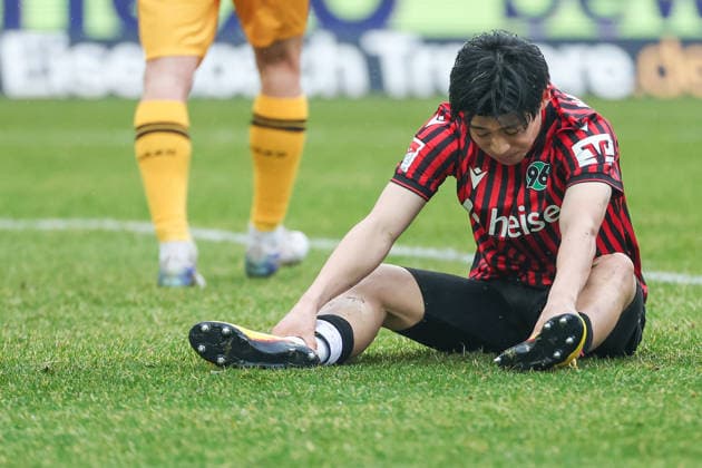2. Bundesliga - Hannover 96 - Dynamo Dresden am 22.02.2026 in der Heinz von Heiden Arena in Hannover Daisuke Yokota (Hannover) unzufrieden, enttäuscht, enttaeuscht, niedergeschlagen.