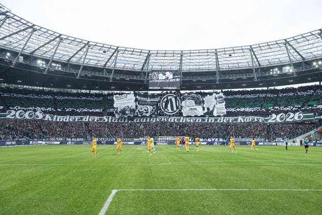 2. Bundesliga - Hannover 96 - Dynamo Dresden am 22.02.2026 in der Heinz von Heiden Arena in Hannover Die Hannover 96 Fans in der Nordkurve mit einer Choreo, Choreographie, Choreografie