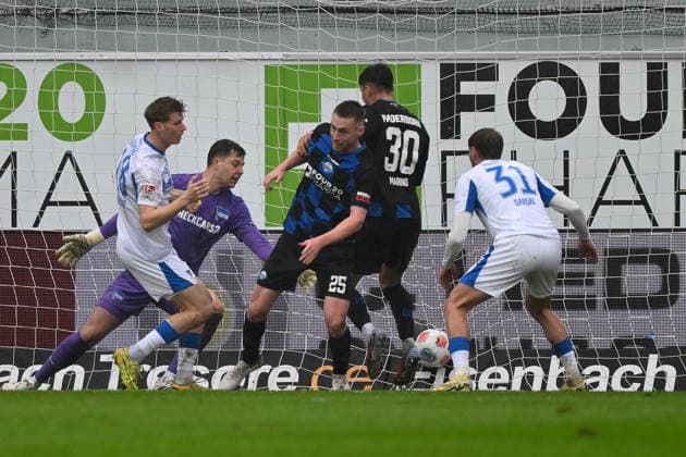 Paderborn, Home Deluxe Arena, 22.02.26, GER, Herren, 2.Bundesliga, Saison 2025-2026, SC Paderborn 07 - Hertha BSC Berlin Bild: Tjark SCHELLER (Paderborn) macht das Tor zum 2:0 DFL regulations prohibit any use of photographs as image sequences and or quasi-video. NRW Deutschland