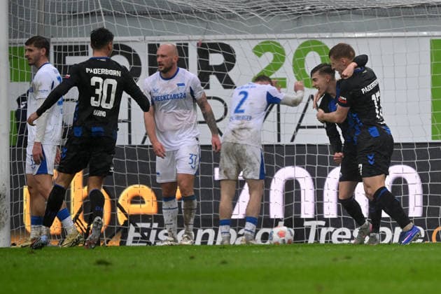 Paderborn, Home Deluxe Arena, 22.02.26, GER, Herren, 2.Bundesliga, Saison 2025-2026, SC Paderborn 07 - Hertha BSC Berlin Bild: Nick BAETZNER (Paderborn) jubelt nach seinem Tor zum 3:1 DFL regulations prohibit any use of photographs as image sequences and or quasi-video. NRW Deutschland